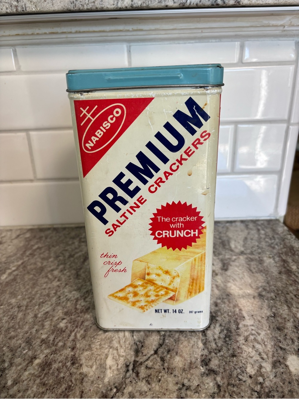 Vintage Nabisco Premium Saltine Cracker Tin Canister 1969 Made in New Jersey